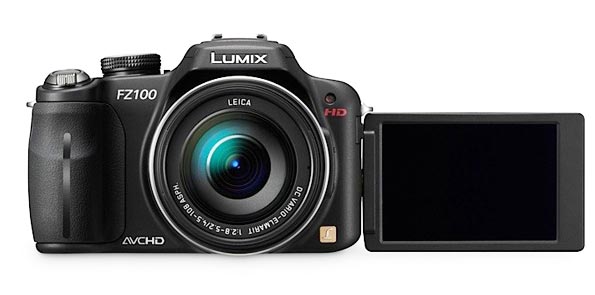 Фотокамеры Lumix FZ100 и FZ40 с 24-кратным трансфокатором представляет Panasonic.