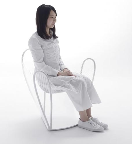 «Призрачный» стул – очередное творение студии «Nendo» 