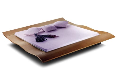 Роскошная кровать «Onda» от дизайнеров студии «Roche Bobois» 