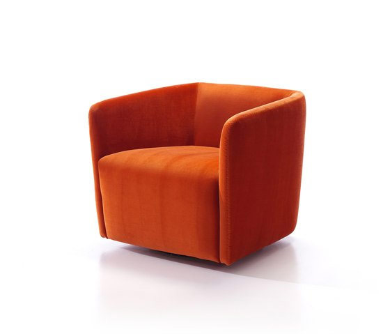 Кресла в базовом дизайне из коллекции «Ecko»