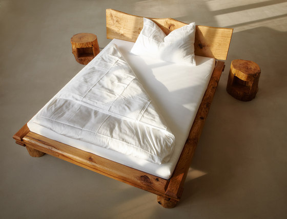 Роскошные дубовые кровати и тумбочки «Oak timber beam bed»