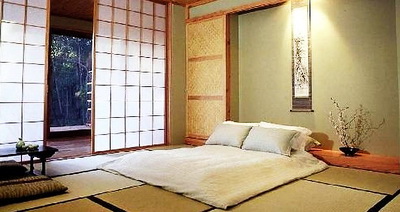 Кровать вместо футона и другая мебель в японском стиле