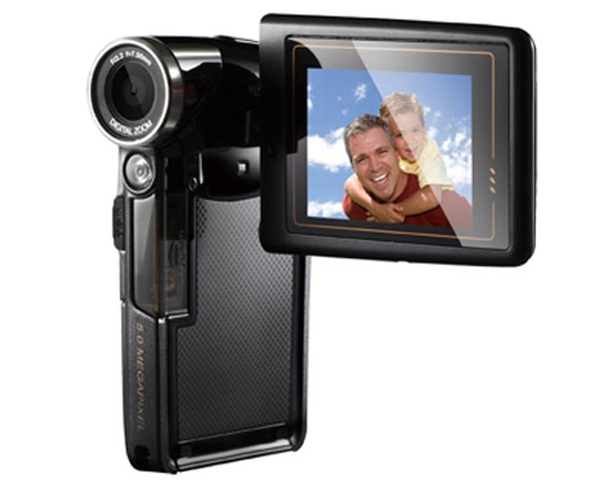 Карманная видеокамера с поворотным экраном Genius G-Shot DV506.
