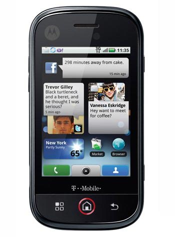 Motorola CLIQ - её первый Android-коммуникатор