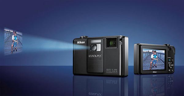 Nikon Coolpix S1000PJ - камера со встроенным проектором уже в продаже!