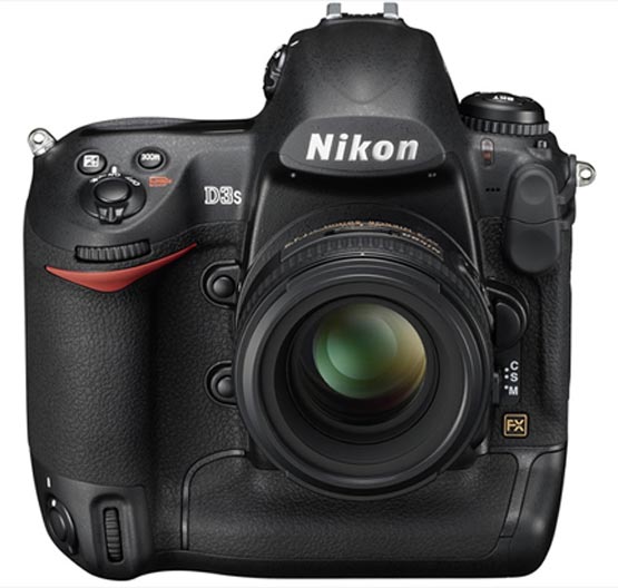 Nikon D3S - новый «зеркальный» флагманский фотоаппарат