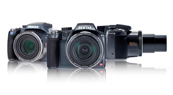 Pentax X90 - фотокамера с 26-кратным оптическим зумом