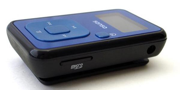 Sansa Clip+ - MP3-плеер со спичечный коробок с поддежкой карт microSD!