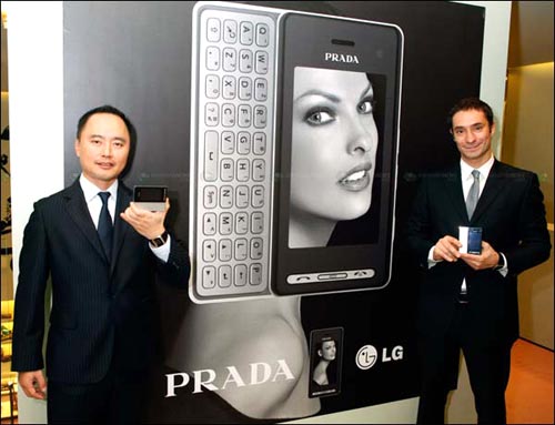 Презентация телефона будущего LG Prada II