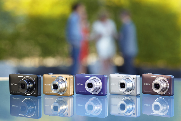 Компактные фотокамеры с возможностью съёмки 3D-панорам от Sony.