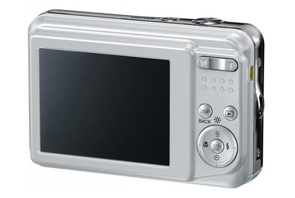 Любительский фотоаппарат с пятикратным трансфокатором - Fujifilm FinePix AX250.