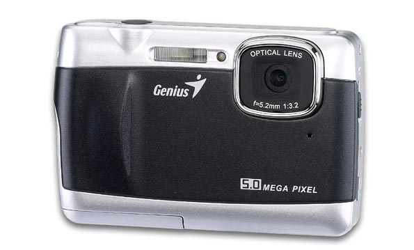 Бюджетная фотокамера с 5-мегапиксельной матрицей - Genius G-Shot 506.