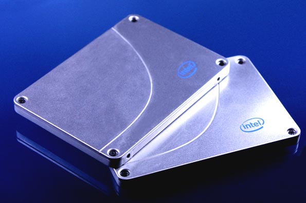 «Интел» готовит твердотельные диски третьего поколения.