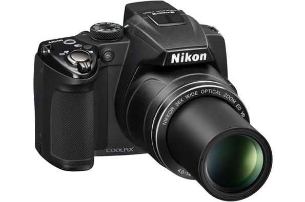 Nikon Coolpix P500 - новая фотокамера с объективом с 36-кратным трансфокатором.