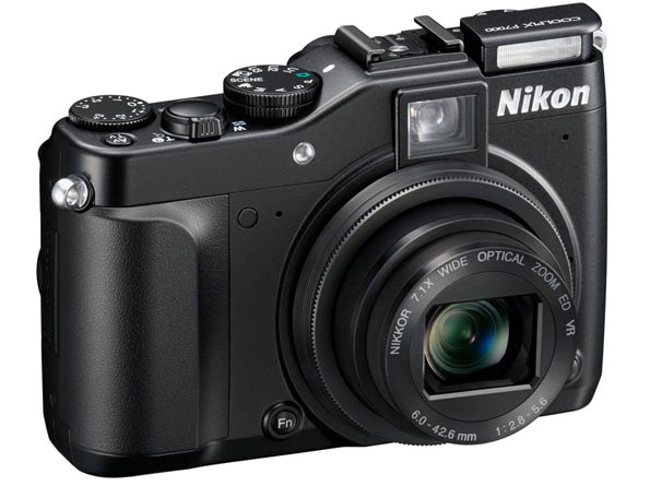 Компактная фотокамера для энтузиастов - Nikon Coolpix P7000.