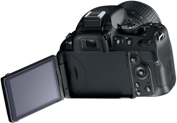 Nikon D5100: зеркальная фотокамера с 16-мегапиксельной матрицей.