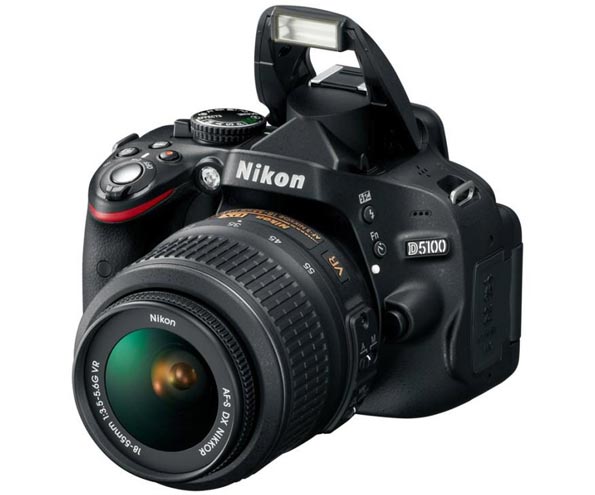 Nikon D5100: зеркальная фотокамера с 16-мегапиксельной матрицей.
