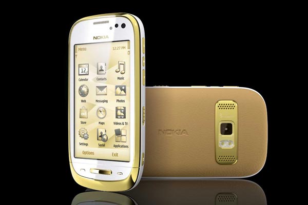 Nokia Oro: смартфон премиум-класса.