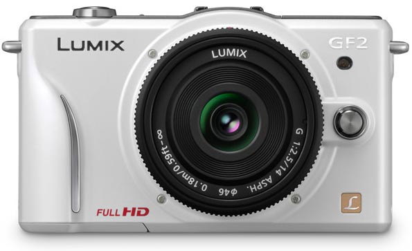 Мини-фотокамера со сменной оптикой стандарта Micro Four Thirds - Panasonic Lumix DMC-GF2.