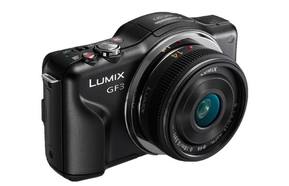 Panasonic Lumix DMC-GF3: компактная фотокамера со сменной оптикой.