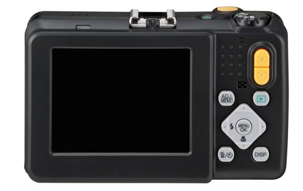 «Спортивный» фотоаппарат Ricoh G700SE с модулями Wi-Fi и Bluetooth.