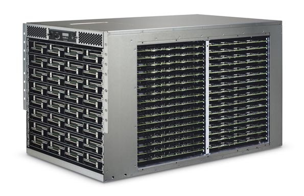 SeaMicro SM10000-64HD: энергетически эффективный сервер на процессорах Atom.