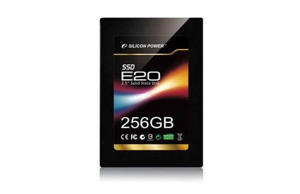 SSD-накопитель Е20 от Silicon Power.