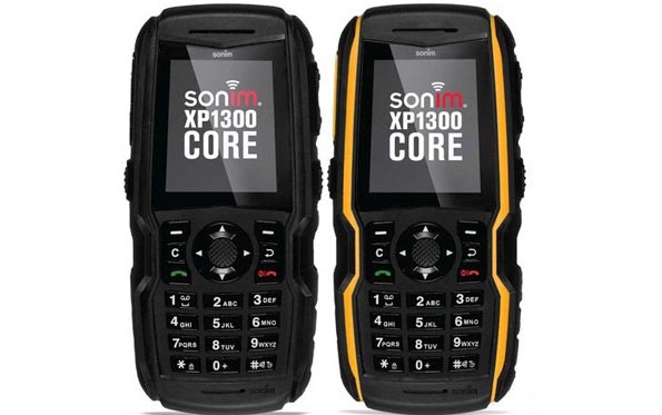 «Внедорожный» телефон для GSM-сетей - Sonim XP1300.