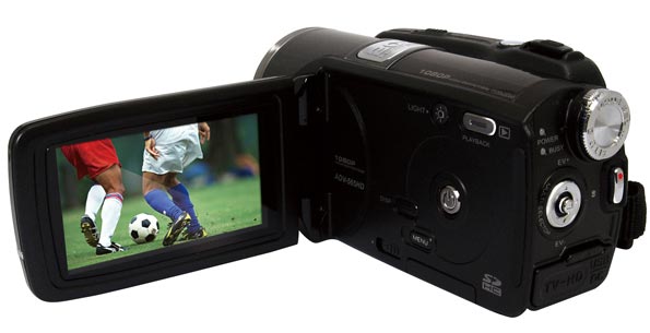 Видеокамера высокой чёткости на флеш-картах - Yashica ADV-565HD.