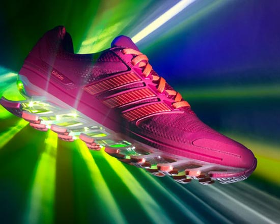 Adidas SpringBlade: взрывная энергия бега.