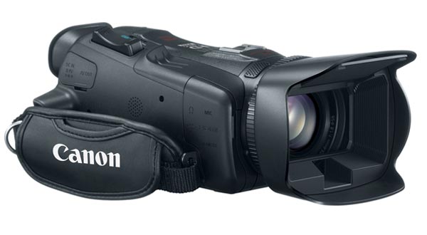 Canon Legria HF G30: флагманская видеокамера для любительской съёмки.