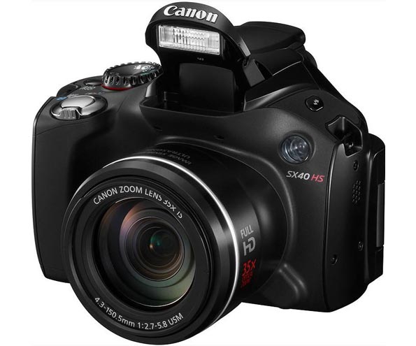 Canon PowerShot SX40 - фотоаппарат снабжён 35-кратным трансфокатором.