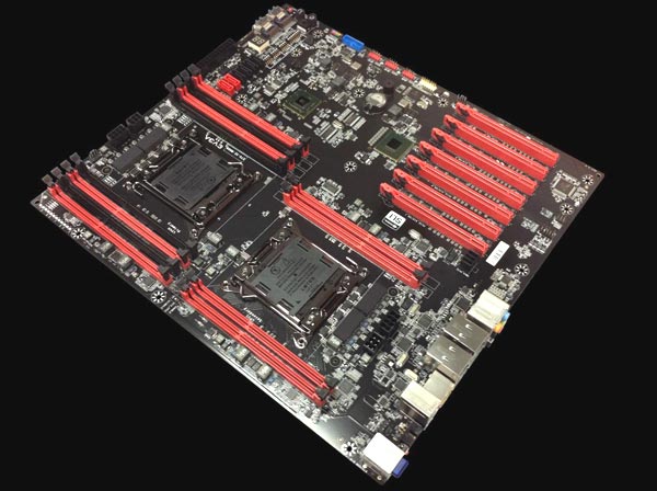 EVGA готовит системную плату для мощных десктопов на платформе Sandy Bridge-E. EVGA готовит системную плату для мощных десктопов на платформе Sandy Bridge-E.