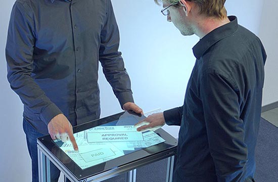 Fiberio: сенсорный стол, распознающий отпечатки пальцев. Fiberio: сенсорный стол, распознающий отпечатки пальцев.