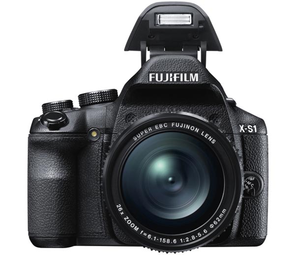 Fujifilm X-S1: фотокамера премиум-класса с 26-кратным трансфокатором.