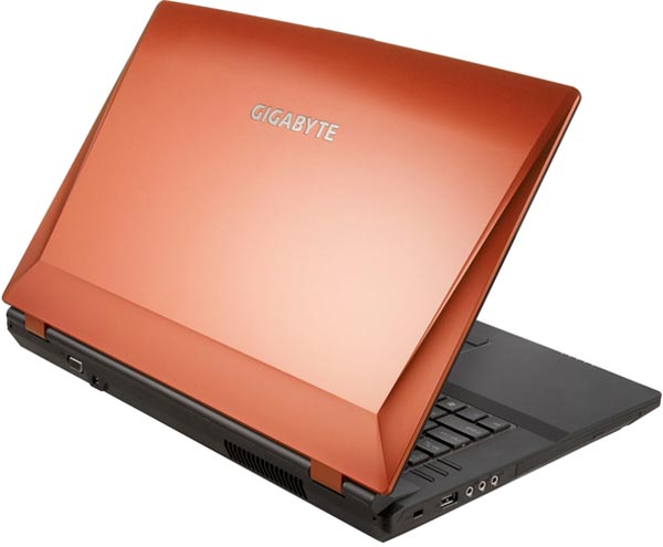Gigabyte P2742G: игровой ноутбук под управлением Windows 8.
