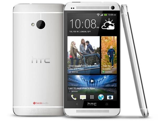 HTC One  - флагманский смартфон получил 4,7-дюймовый Full HD-экран.