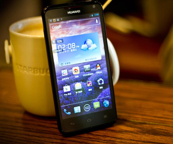 Huawei D1 Quad - начинаются продажи мощного смартфона.