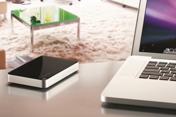 Iomega eGo Mac Edition: портативные винчестеры для компьютеров Apple. Iomega eGo Mac Edition: портативные винчестеры для компьютеров Apple.