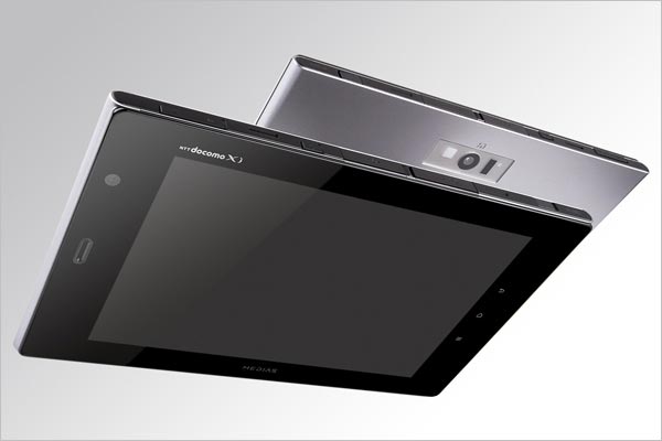 NEC Medias Tab N-06D: планшет с 7-дюймовым дисплеем.