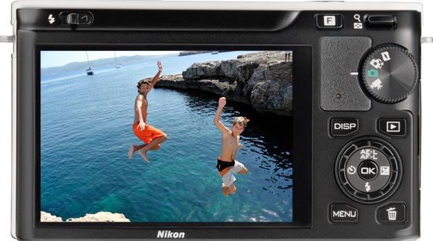 Nikon J1 и V1: компактные фотокамеры нового поколения со сменной оптикой.