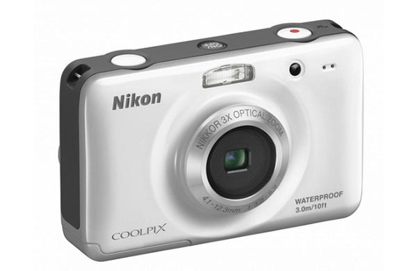 Nikon Coolpix S30: компактная фотокамера для детей.