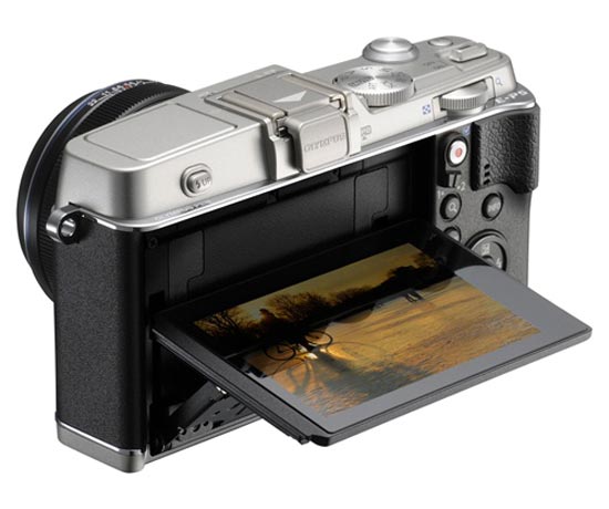 Olympus PEN E-P5: беззеркальный фотоаппарат со сменной оптикой.