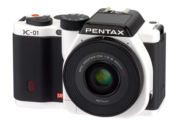 Pentax K-01: беззеркальный фотоаппарат со сменной оптикой.