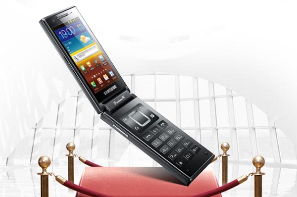 Samsung SCH-W999: смартфон в раскладном корпусе с двумя дисплеями.