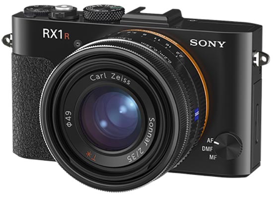 Sony обновила линейку камер Cyber-shot.