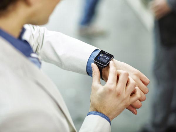 Sony SmartWatch2 интеллектуальные часы  для Android-смартфонов - действительно умный гаджет.