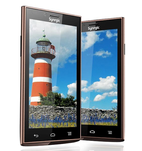 Synrgic Uno: смартфон с 4,7-дюймовым IPS-дисплеем.