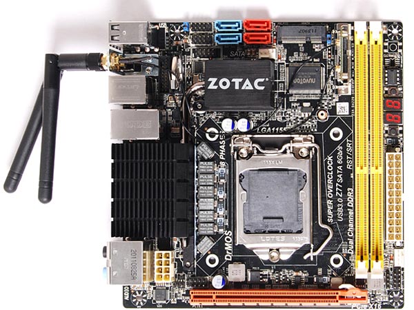 Zotac Z77-ITX WiFi: материнская плата для компактных десктопов на базе Intel Ivy Bridge.