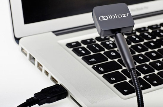 iblazr: высокоэффективная мини-вспышка для мобильных устройств.